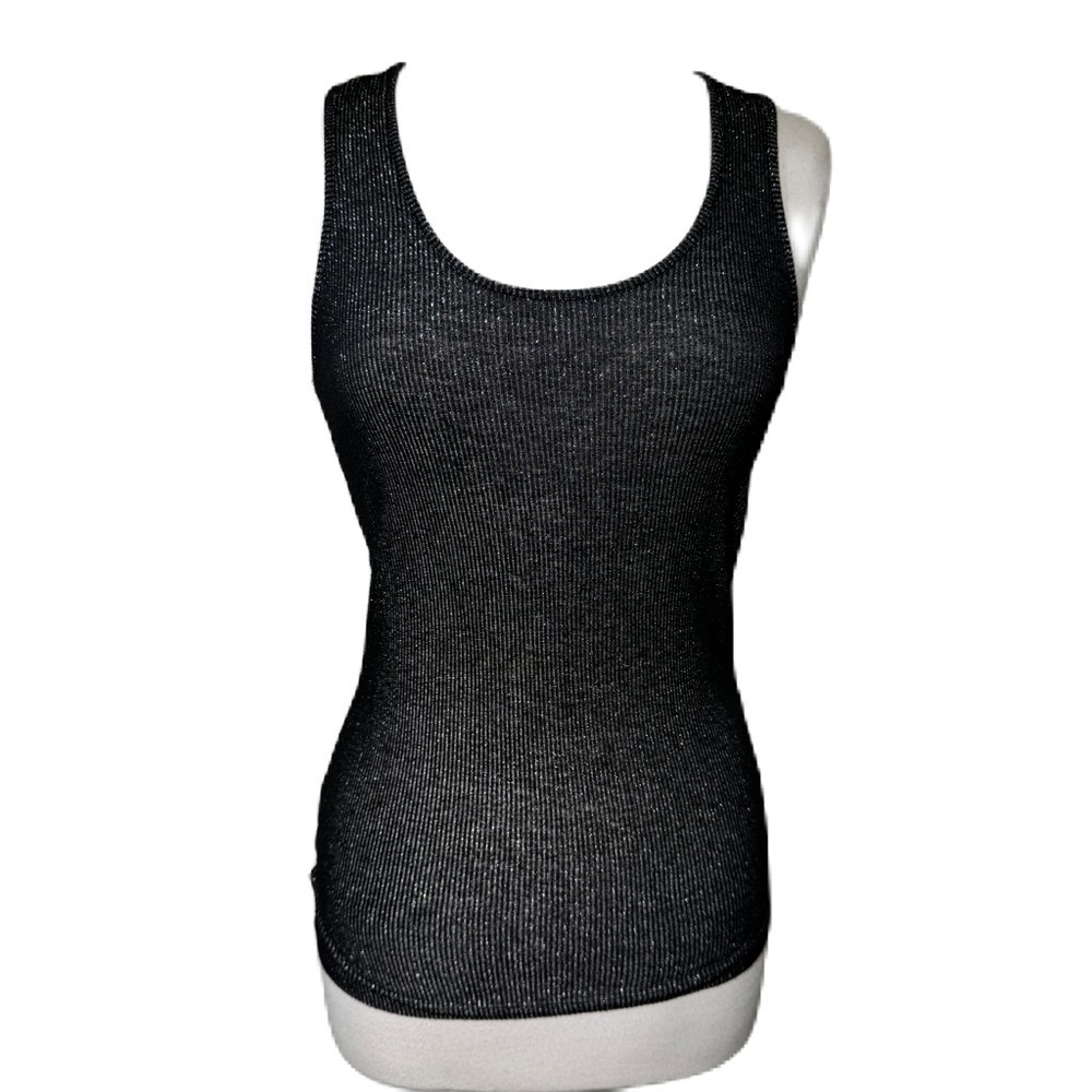 Urban Behaviour Woman’s Tank Top Size M